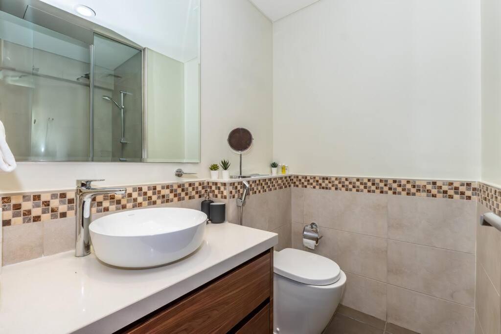 Apartment Reva Residences - 2 Bdr In Business Bay - Burj Khalifa Views